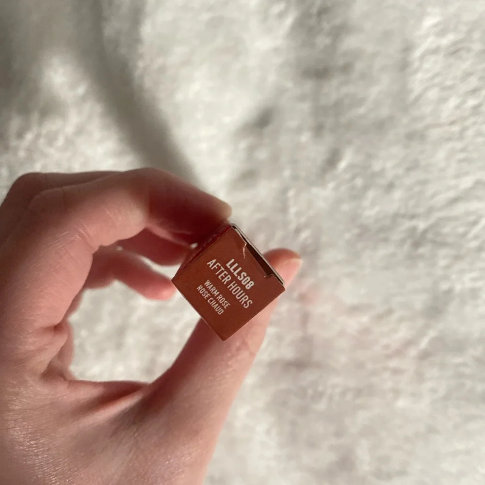 NYX lingerie lip